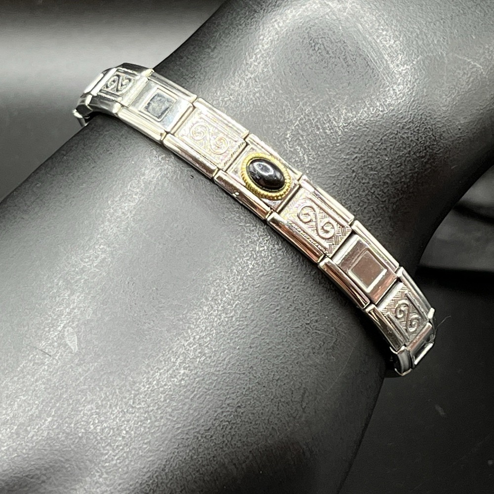 Avon Silver Tone Expansion Stretch Bracelet w/ Black Cabochon 6.5"